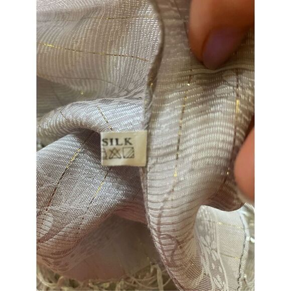 Beautiful Silk Scarf - Picture 4 of 8